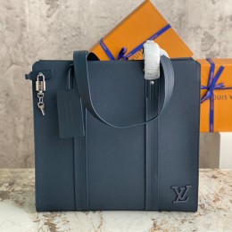 LV  Aerogram Tote