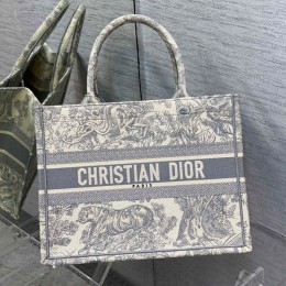 DIOR TOTE