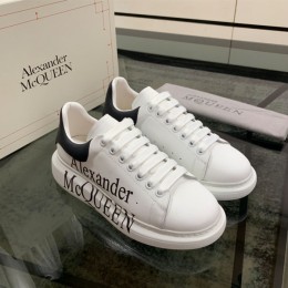 Alexander McQUEEN