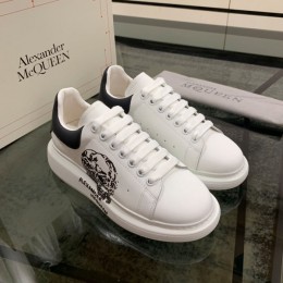 Alexander McQUEEN