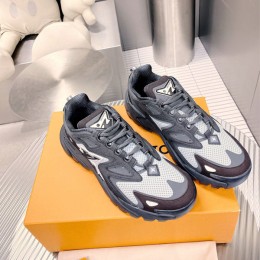 LV Runner Tatic 2022