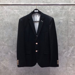 대리석집 THOM BROWNE