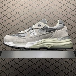New Balance M992GR