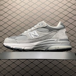 New Balance  MR993GL