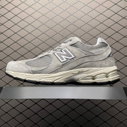 New Balance  M2002RC