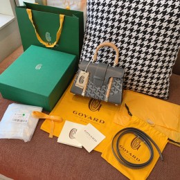 Goyard 9카라