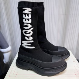 PRADA 2023