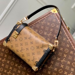 LOUIS VUITTON M46358