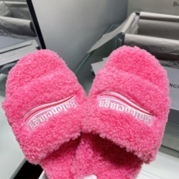 BALENCIAGA