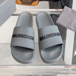 BALENCIAGA 2022