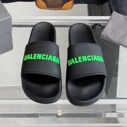 BALENCIAGA 2022