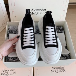 Alexander MCQUEEN