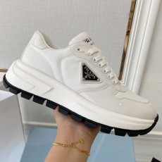 PRADA  2022