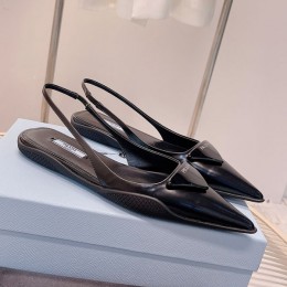 PRADA  2022