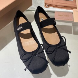 MIUMIU