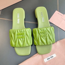 Miumiu2023ss