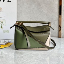 LOEWE puzzle mini