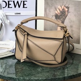 LOEWE puzzle mini