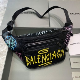 BALENCIAGA