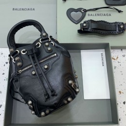 BALENCIAGA city