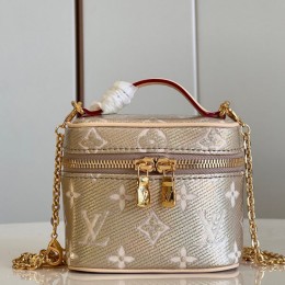 LOUIS VUITTON  Micro Vanity