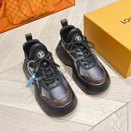 Louis Vuitton  Trainer  Sneaker