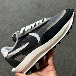 【GREEN X】Sacai x Nike LDWaffle 1.0