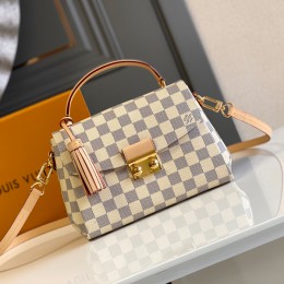 LOUIS VUITTON CROISETTE