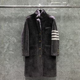 대리석집 THOM BROWNE