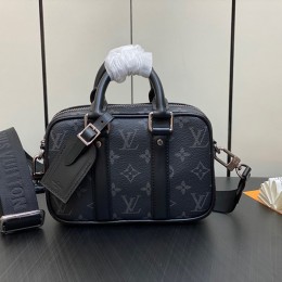 LOUIS VUITTON nano porte documents voyage