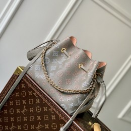 LOUIS VUITTON M23388 Bella