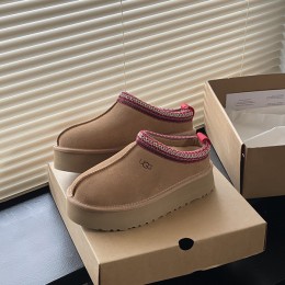 UGG Tasman