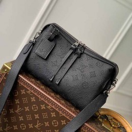 LOUIS VUITTON Mahina Hand It All MM