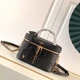 LOUIS VUITTON Vanity