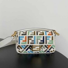 FENDI Baguette