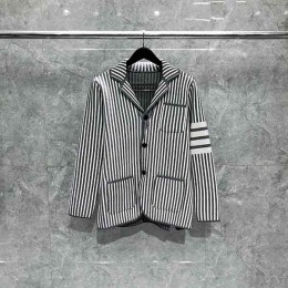 대리석집 THOM BROWNE