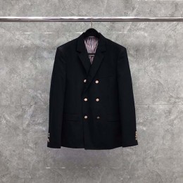 대리석집 THOM BROWNE