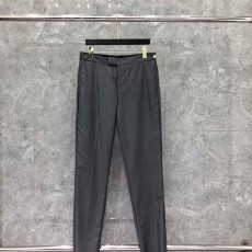 대리석집 THOM BROWNE