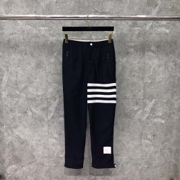 대리석집 THOM BROWNE