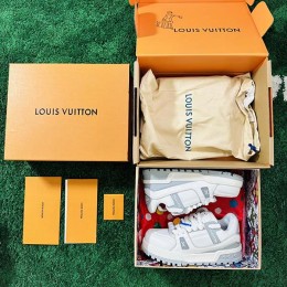 LOUIS VUITTON Trainer Maxi