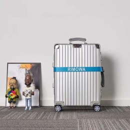 Rimowa CF Topas 7카라