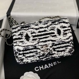 CHANEL 24s