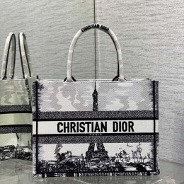 DIOR  Tote