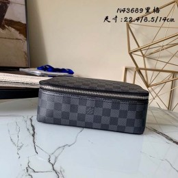 LOUIS VUITTON 3카라