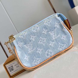 LOUIS VUITTON Mini Pochette Accessoires