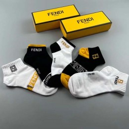 FENDI 5족