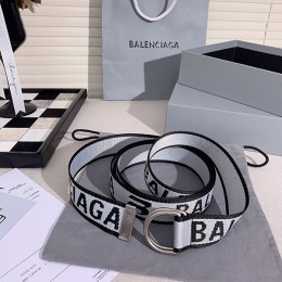 BALENCIAGA  35mm