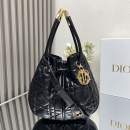 Dior Nolita