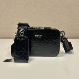 PRADA Brique