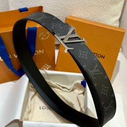 LOUIS VUITTON 40mm